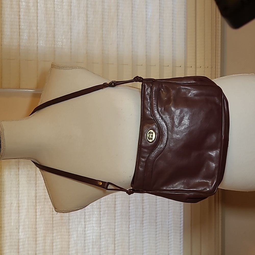 Vintage Etienne Aigner Leather purse
